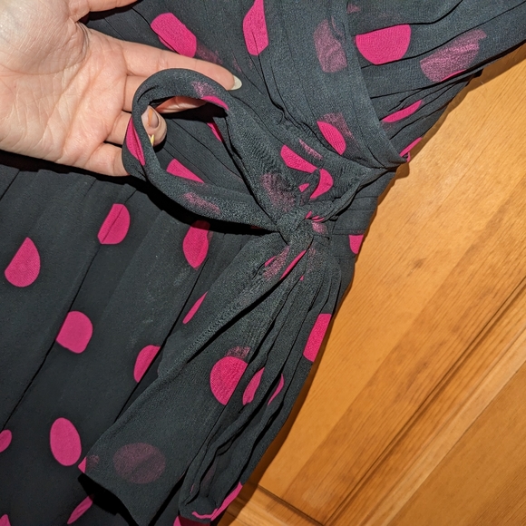 Guess Black and Pink Polk Dot dress - Picture 5 of 6
